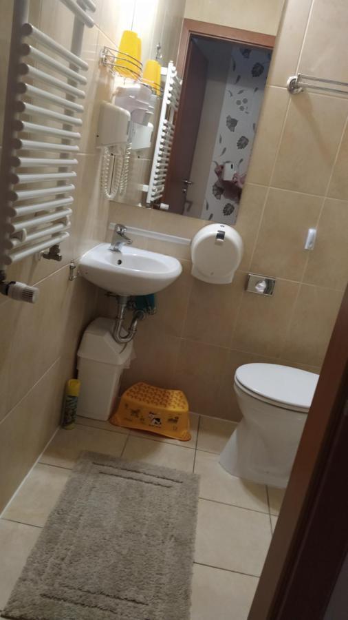 Gabi & Gabi Apartments ไฮจ์ดุสโซบอสโล ภายนอก รูปภาพ