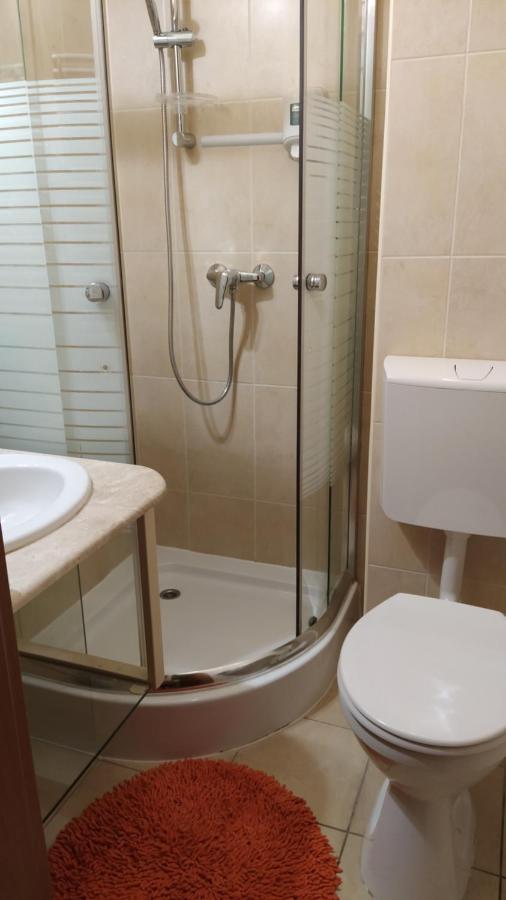 Gabi & Gabi Apartments ไฮจ์ดุสโซบอสโล ภายนอก รูปภาพ