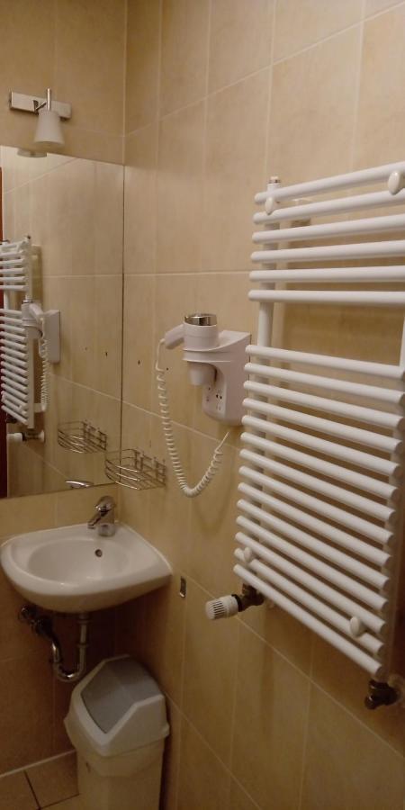 Gabi & Gabi Apartments ไฮจ์ดุสโซบอสโล ภายนอก รูปภาพ