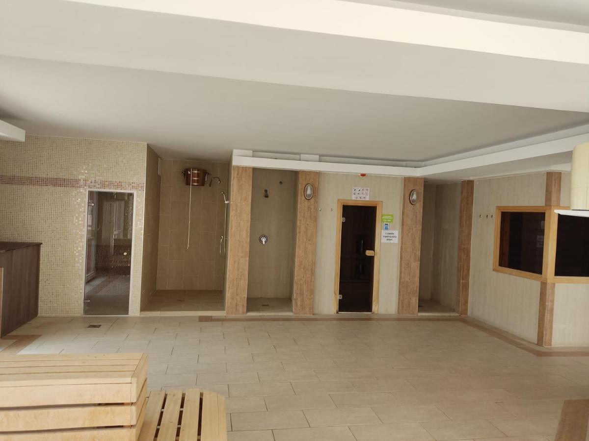 Gabi & Gabi Apartments ไฮจ์ดุสโซบอสโล ภายนอก รูปภาพ