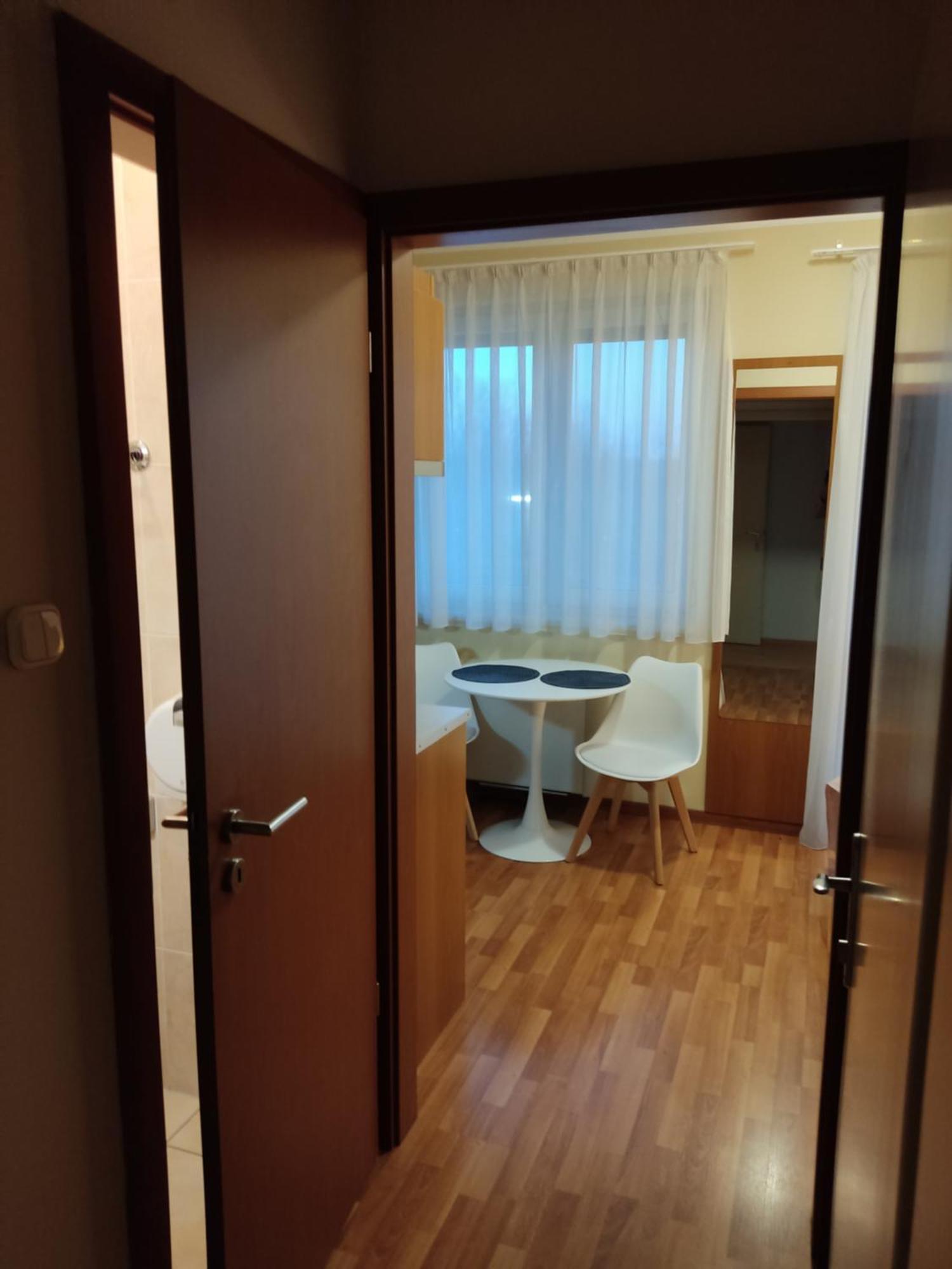 Gabi & Gabi Apartments ไฮจ์ดุสโซบอสโล ภายนอก รูปภาพ