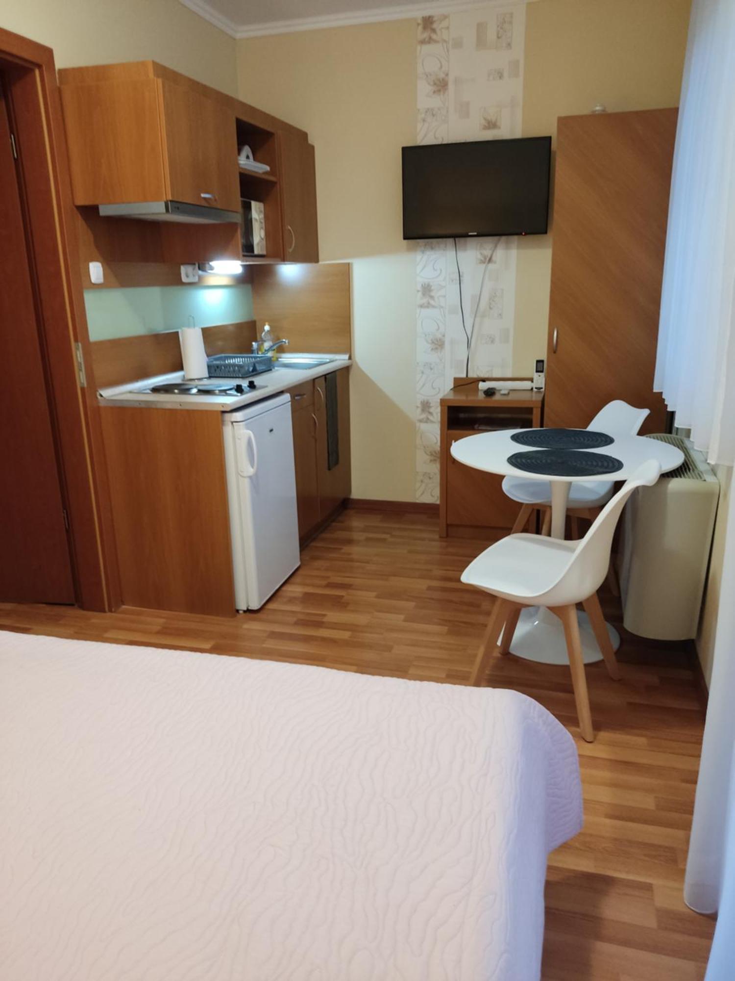 Gabi & Gabi Apartments ไฮจ์ดุสโซบอสโล ภายนอก รูปภาพ